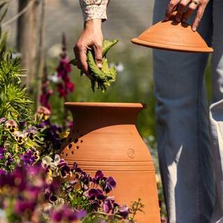 Compostiera in terracotta